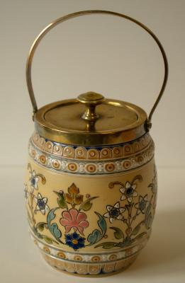 Honey jar by Villeroy & Boch, dated 1889