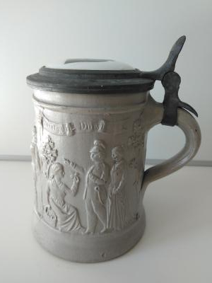 Regensburg stein with procelain inlaid lid