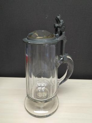 Glass stein with jeweled lid