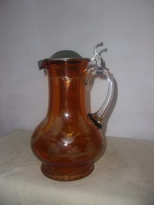 Amber Glass Pouring Stein