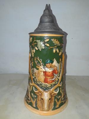 Unusual Relief Stein