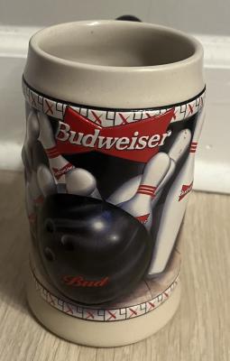 Strike! Budweiser Bowling