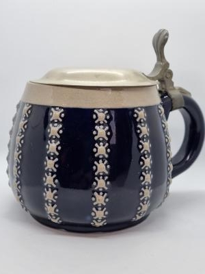 Art deco stein