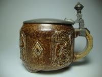 stein with putti